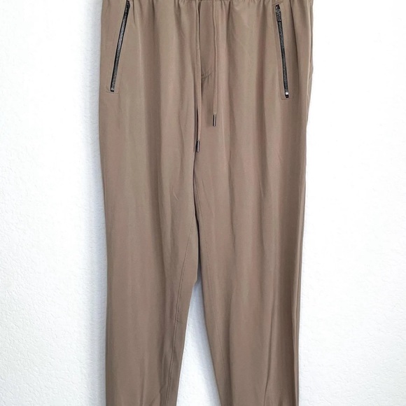 Athleta Camden Neutral Tan Size: 2 - Picture 4 of 10
